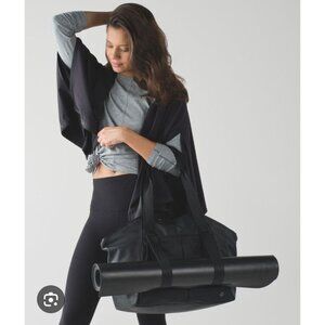 Lululemon Athletica Free to Be Sports Bag Duffle Luggage Gym Tote Black Yoga